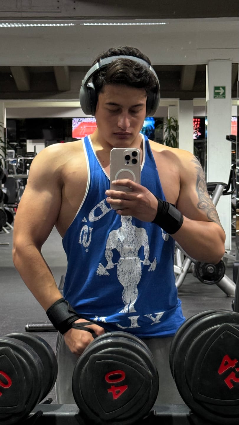 OLÍMPICA GOLDS GYM YLA