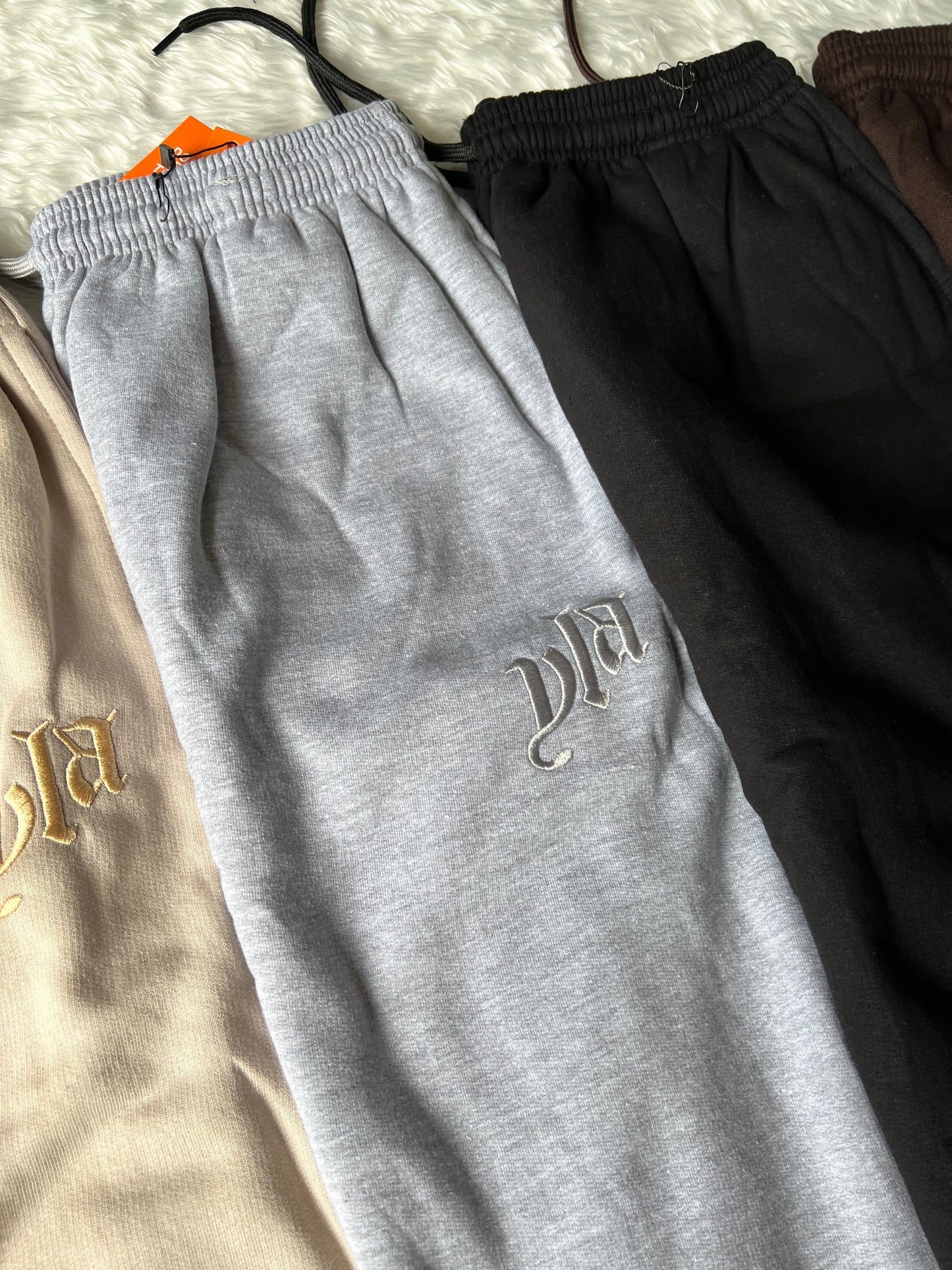 JOGGER MARSHMALLOW YLA