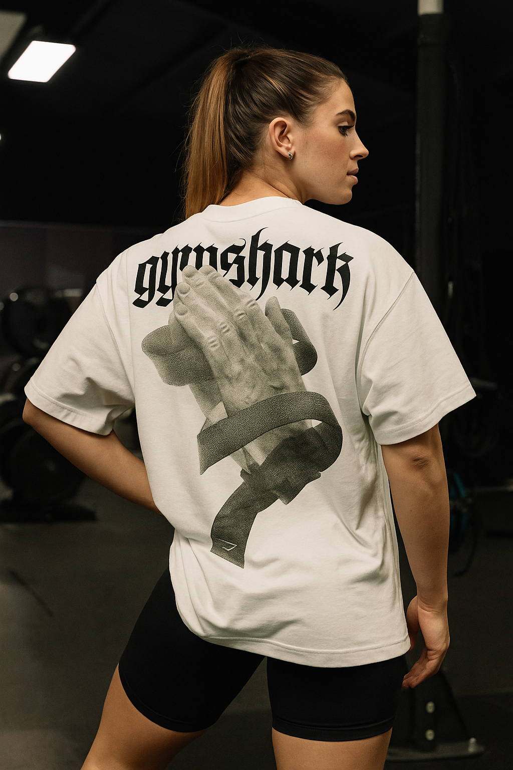 PLAYERA OVERSIZED PRAYER HAND GYMSHARK