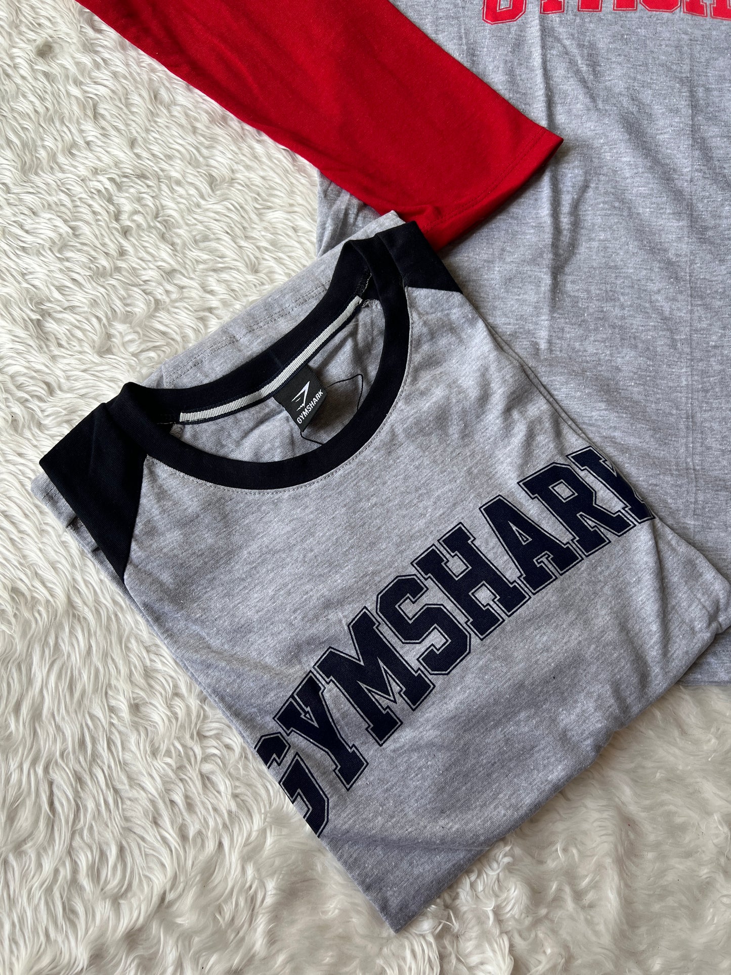 PLAYERA GSLC RAGLÁN GYMSHARK