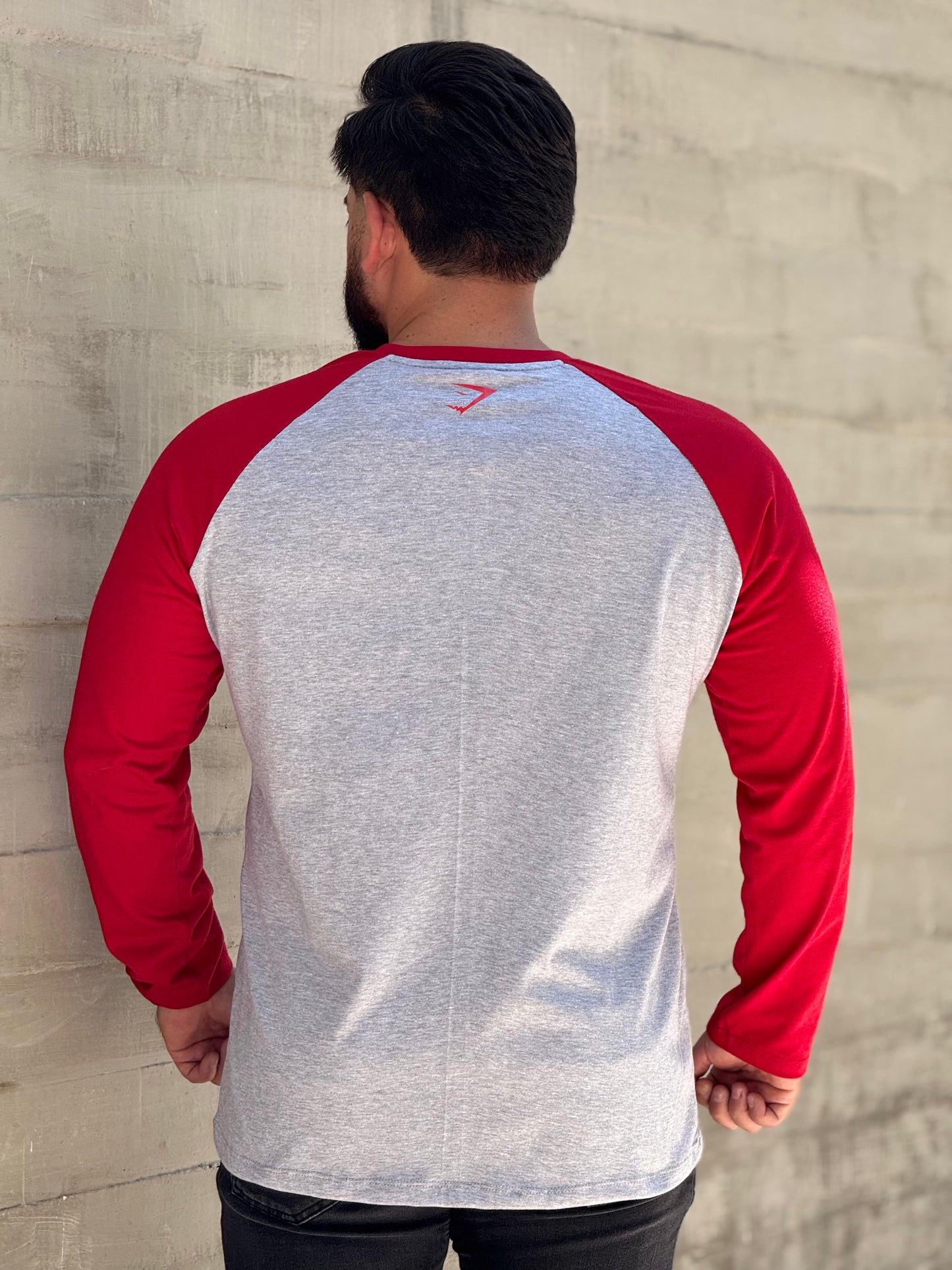 PLAYERA GSLC RAGLÁN GYMSHARK