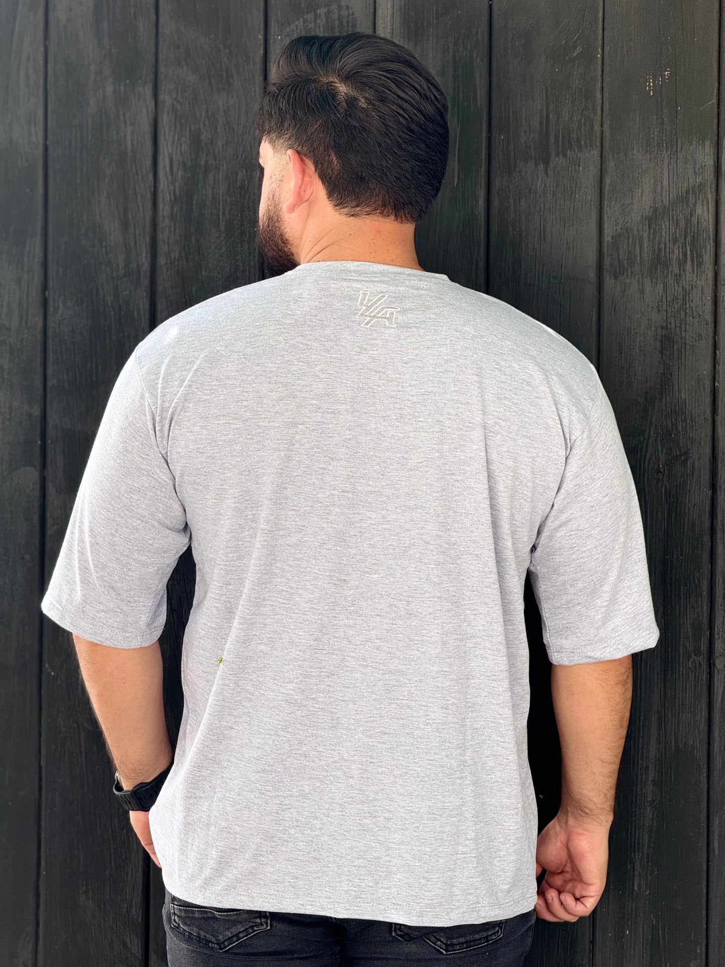 PLAYERA OVER UNI VINTAGE BORDADO