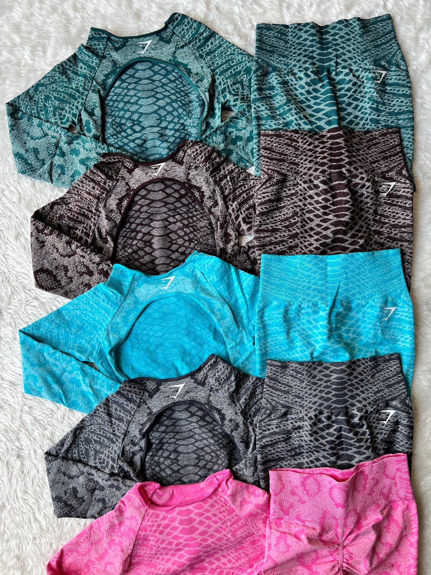 SET ADAPT X WHITNEY ANIMAL GYMSHARK