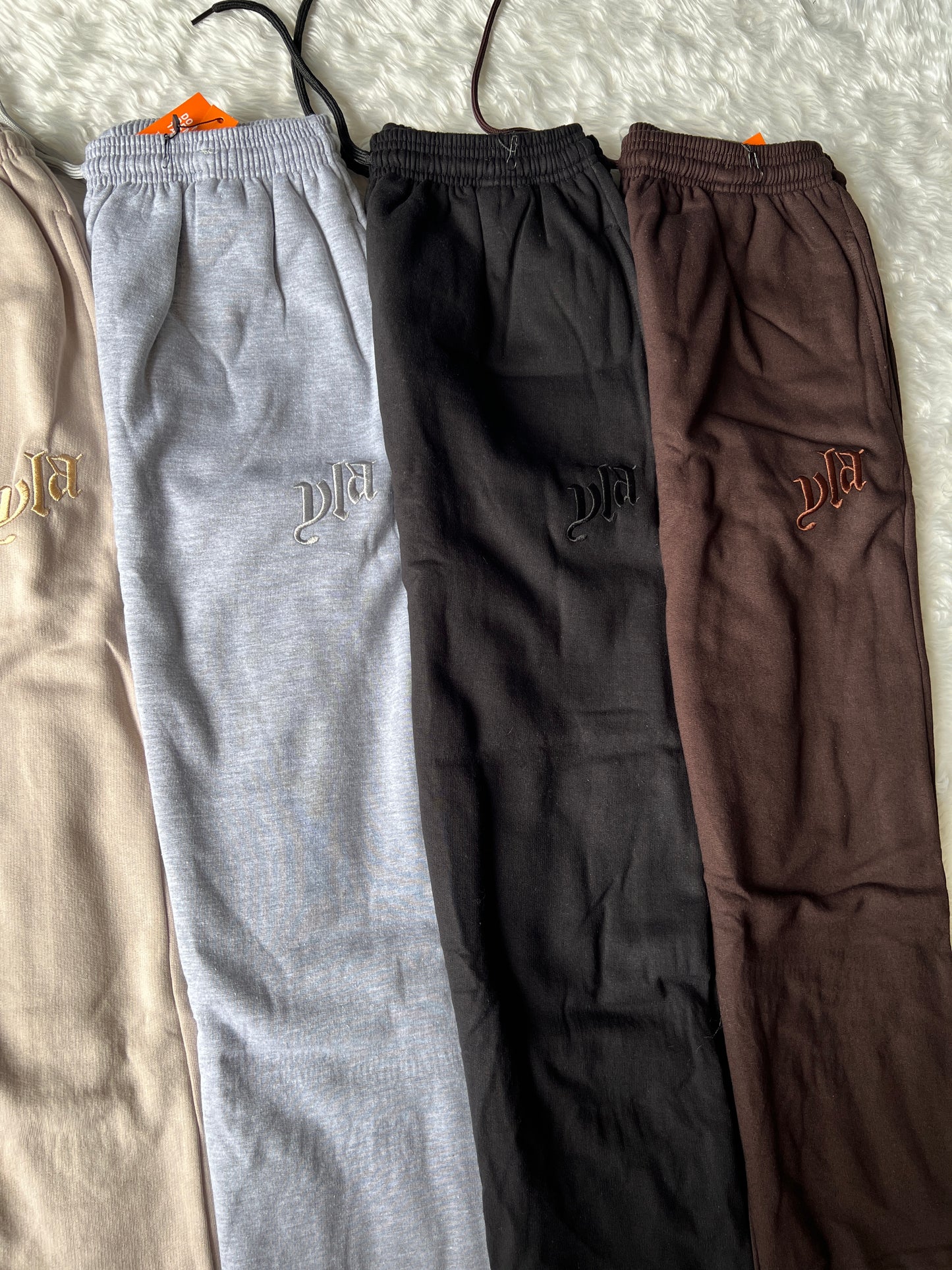 JOGGER MARSHMALLOW YLA