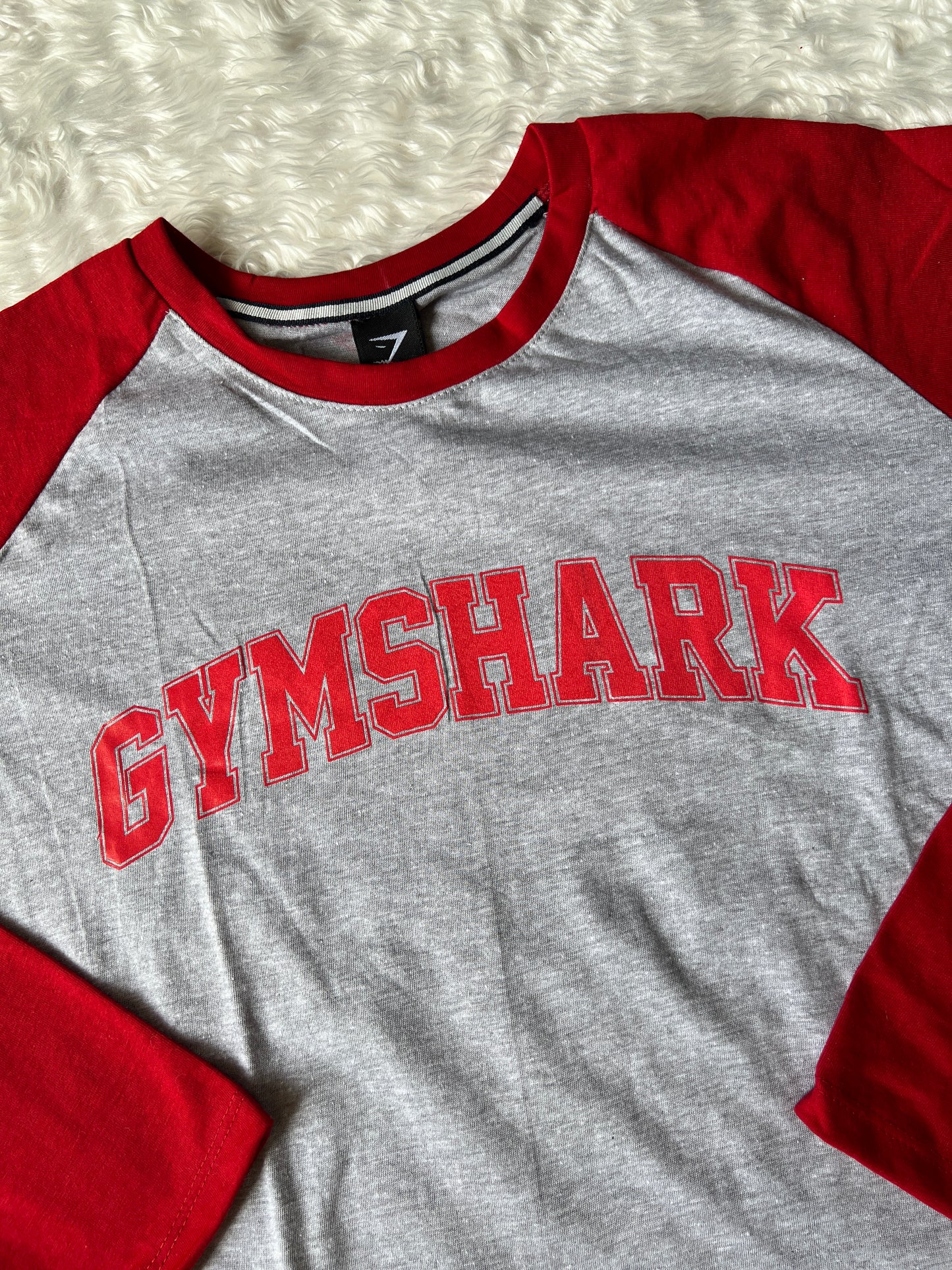 PLAYERA GSLC RAGLÁN GYMSHARK