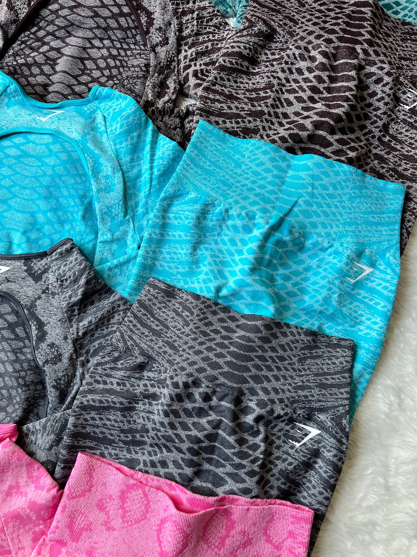 SET ADAPT X WHITNEY ANIMAL GYMSHARK