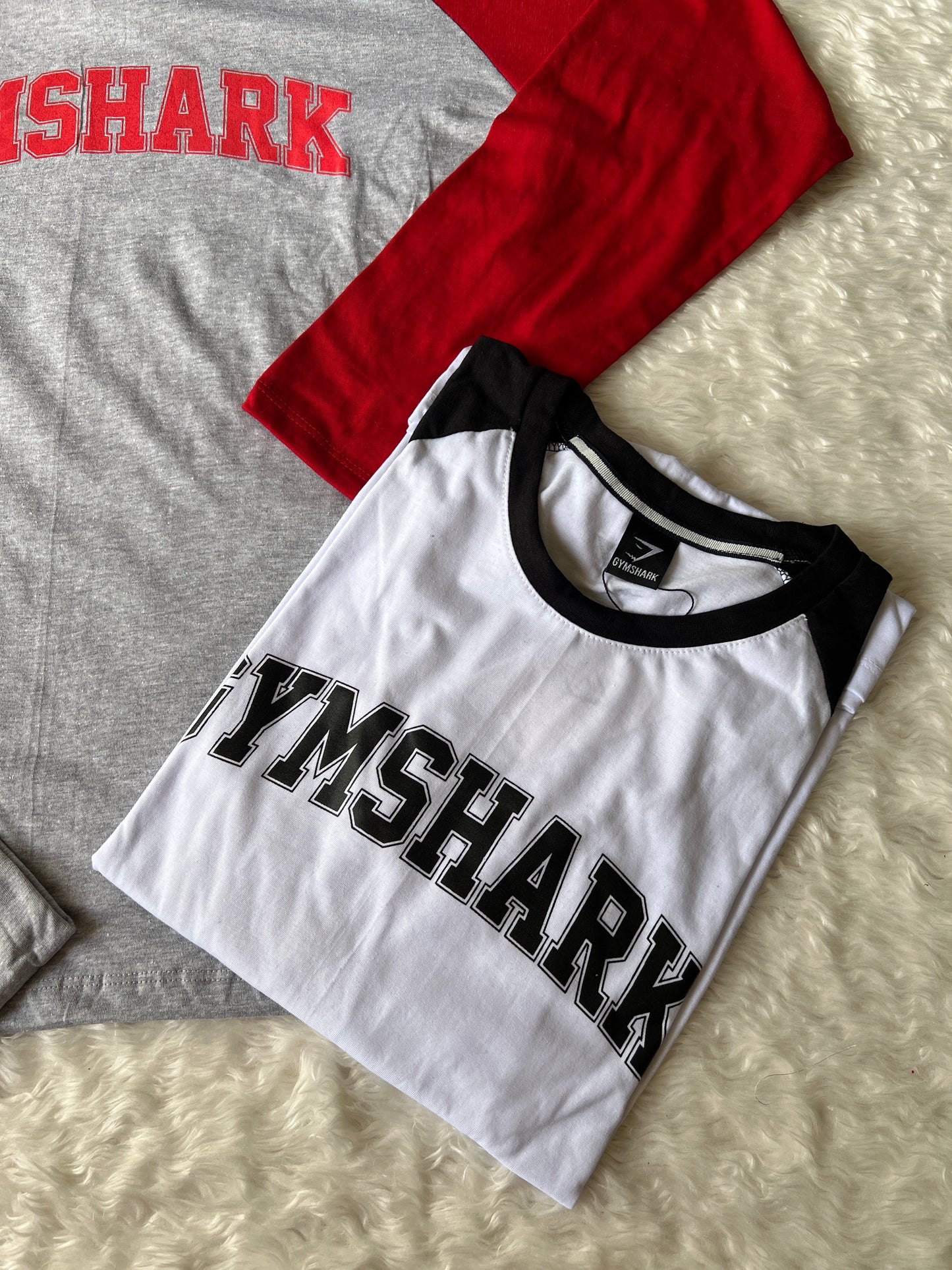 PLAYERA GSLC RAGLÁN GYMSHARK
