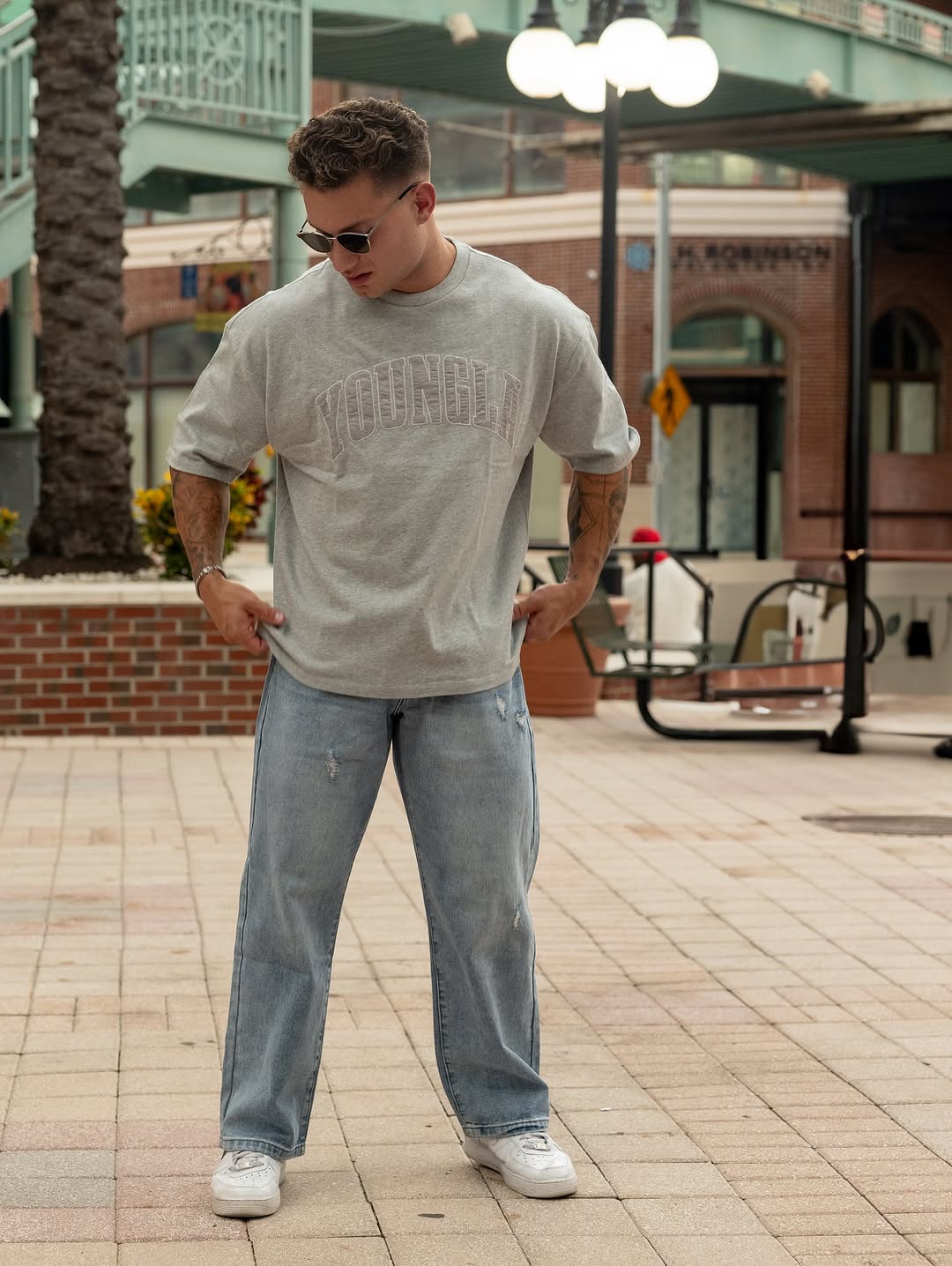PLAYERA OVER UNI VINTAGE BORDADO