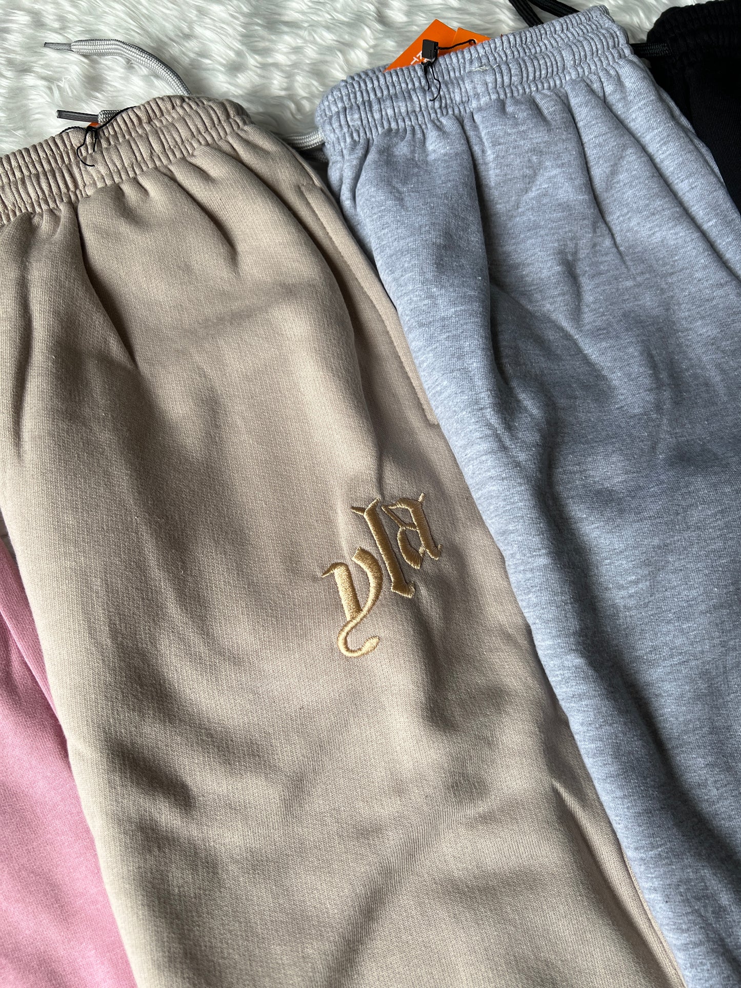 JOGGER MARSHMALLOW YLA