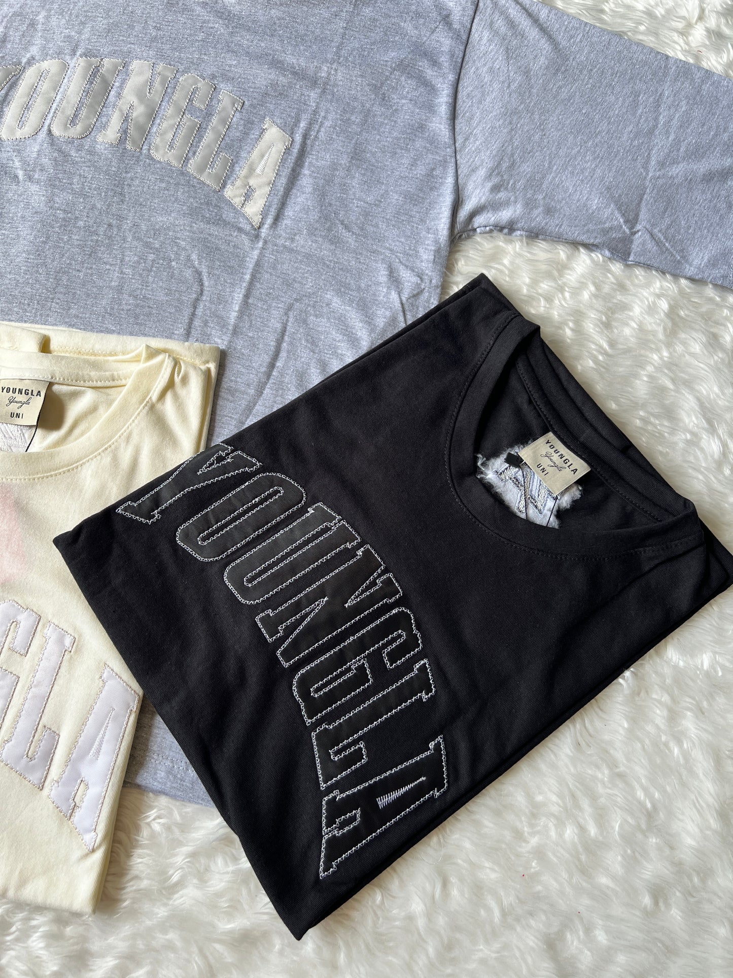 PLAYERA OVER UNI VINTAGE BORDADO