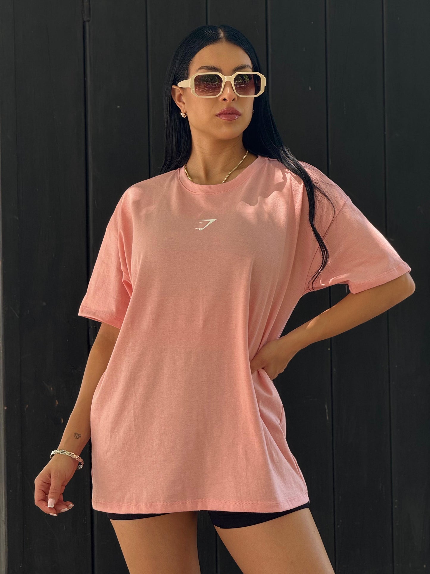 PLAYERA OVERSIZED CHERRY GYMSHARK