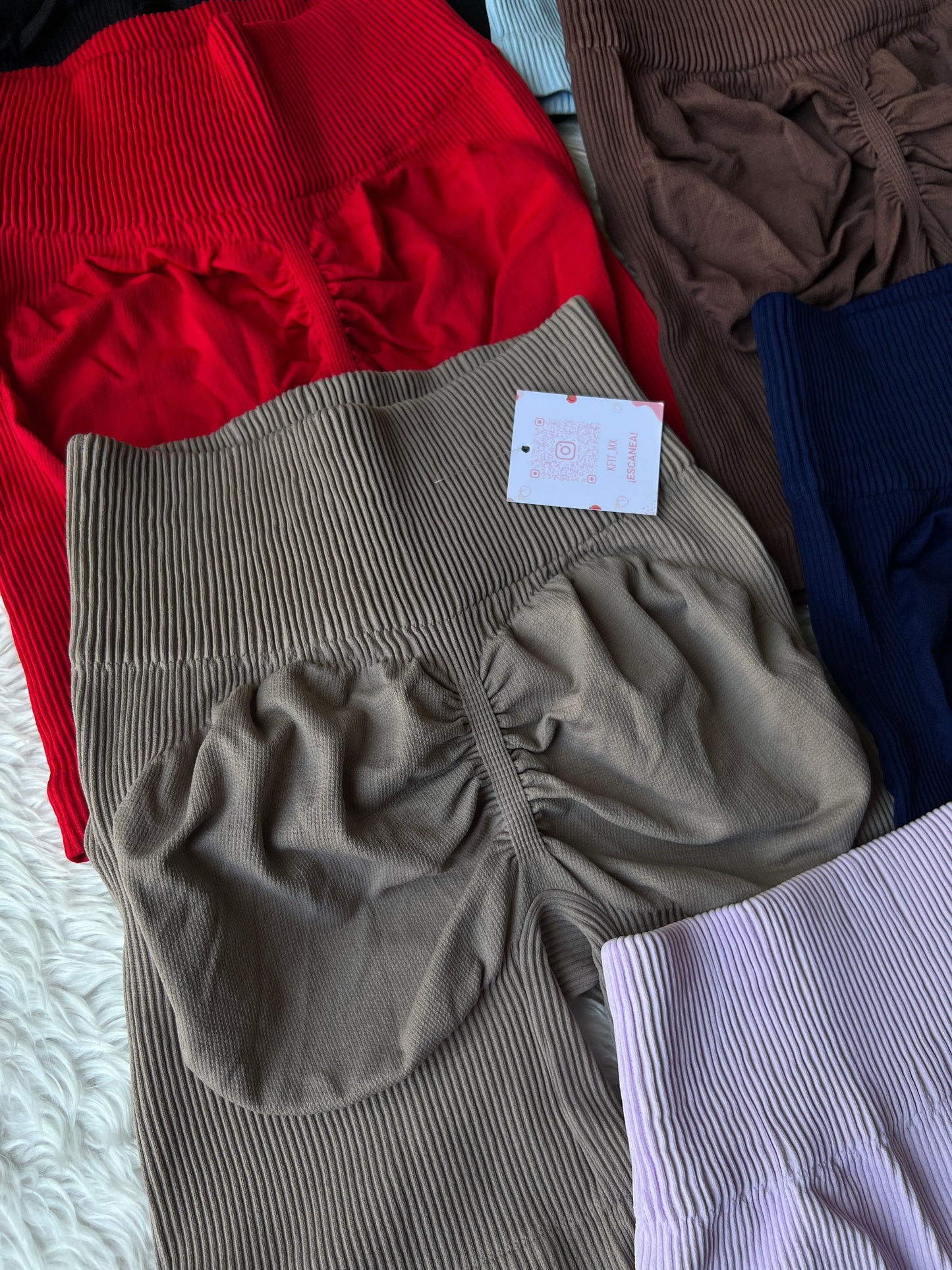 SHORT VELA