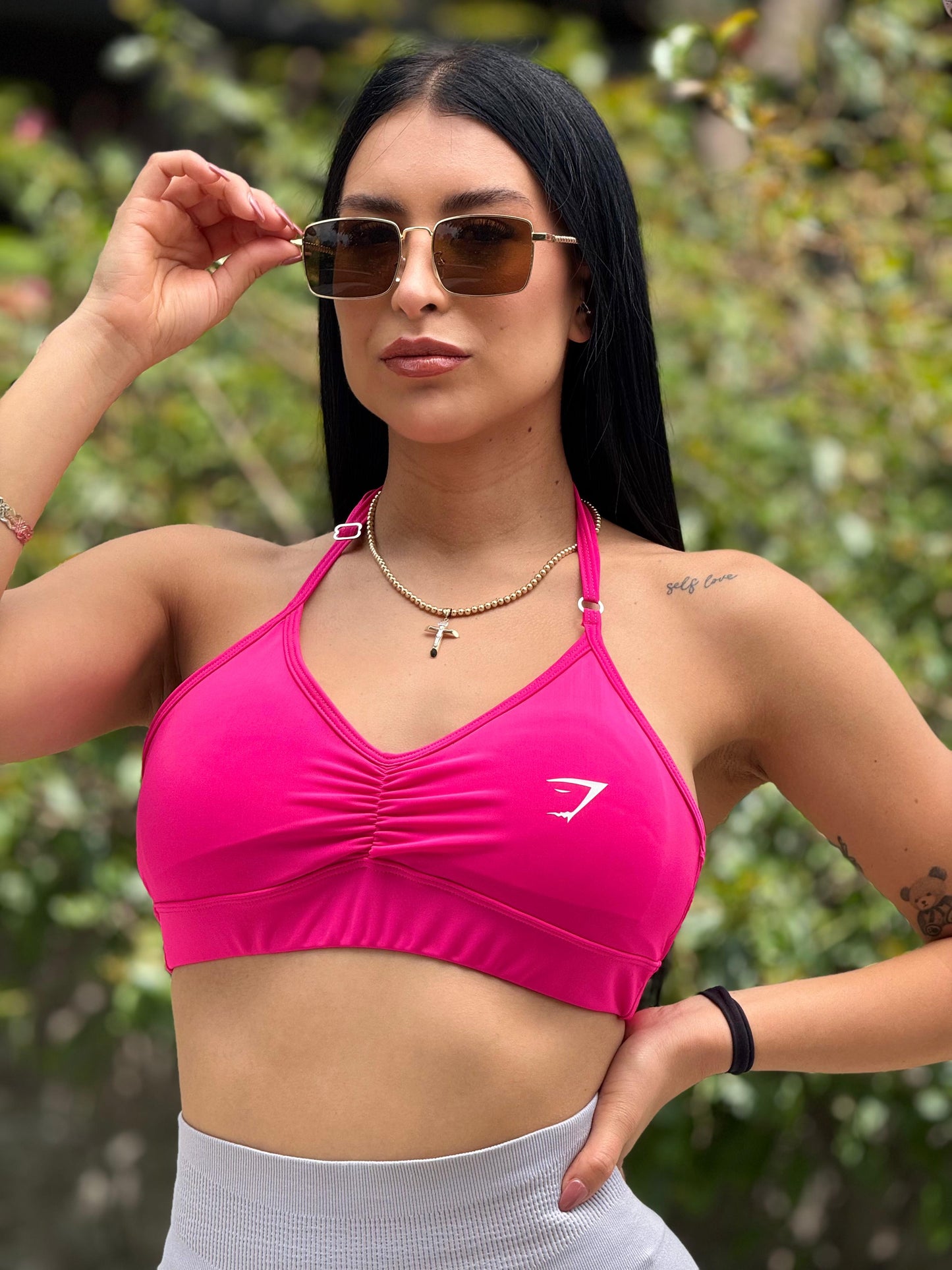 TOP MINIMAL HALTERNECK BRA GYMSHARK