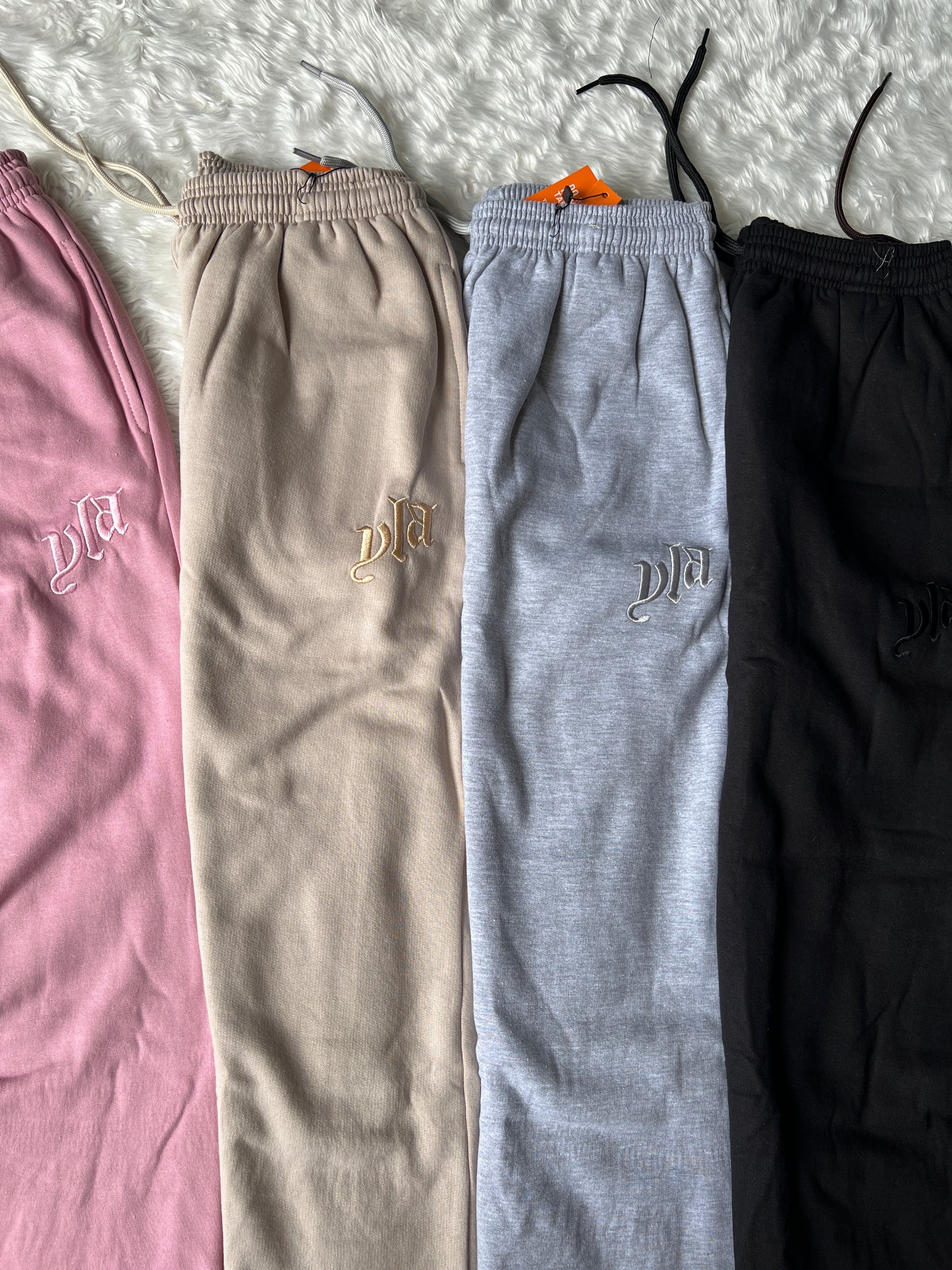 JOGGER MARSHMALLOW YLA