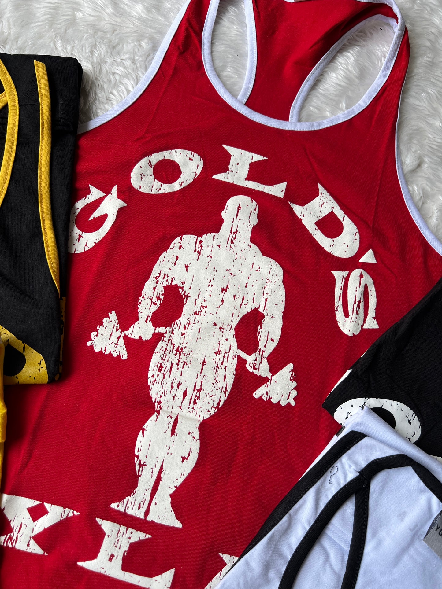 OLÍMPICA GOLDS GYM YLA