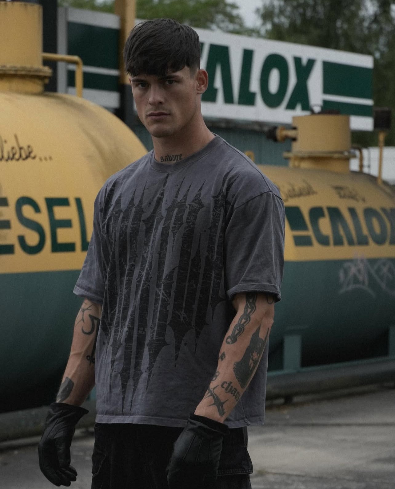 PLAYERA OVERSIZE REVENGE YLA