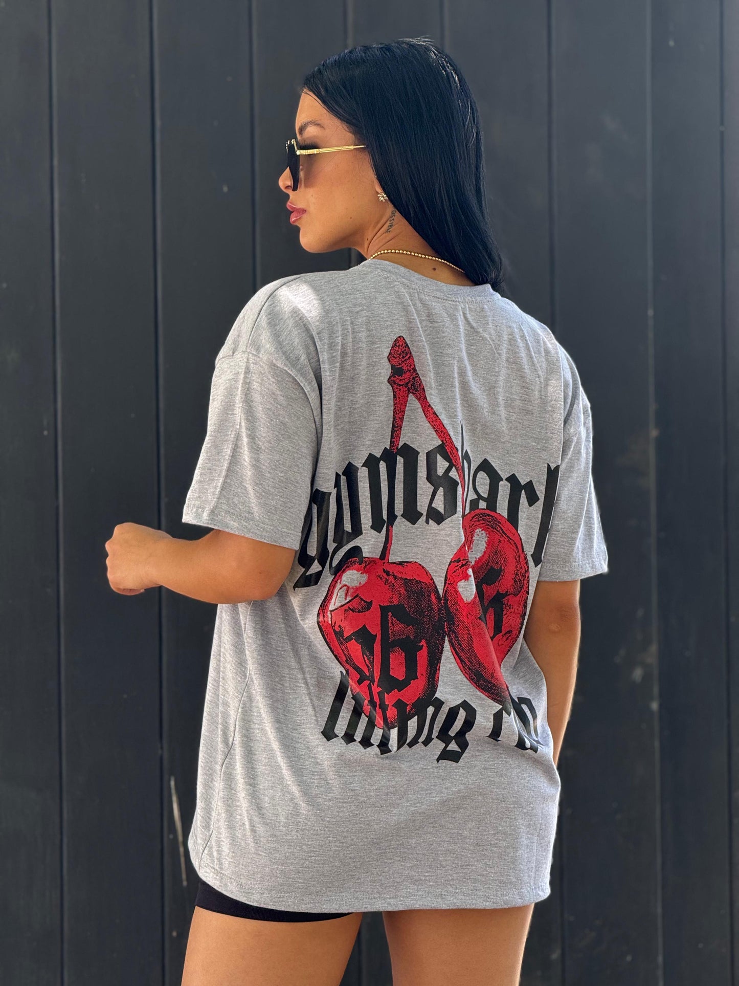 PLAYERA OVERSIZED CHERRY GYMSHARK