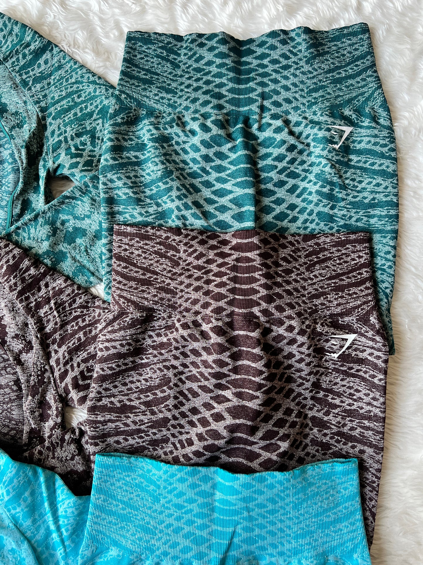 SET ADAPT X WHITNEY ANIMAL GYMSHARK
