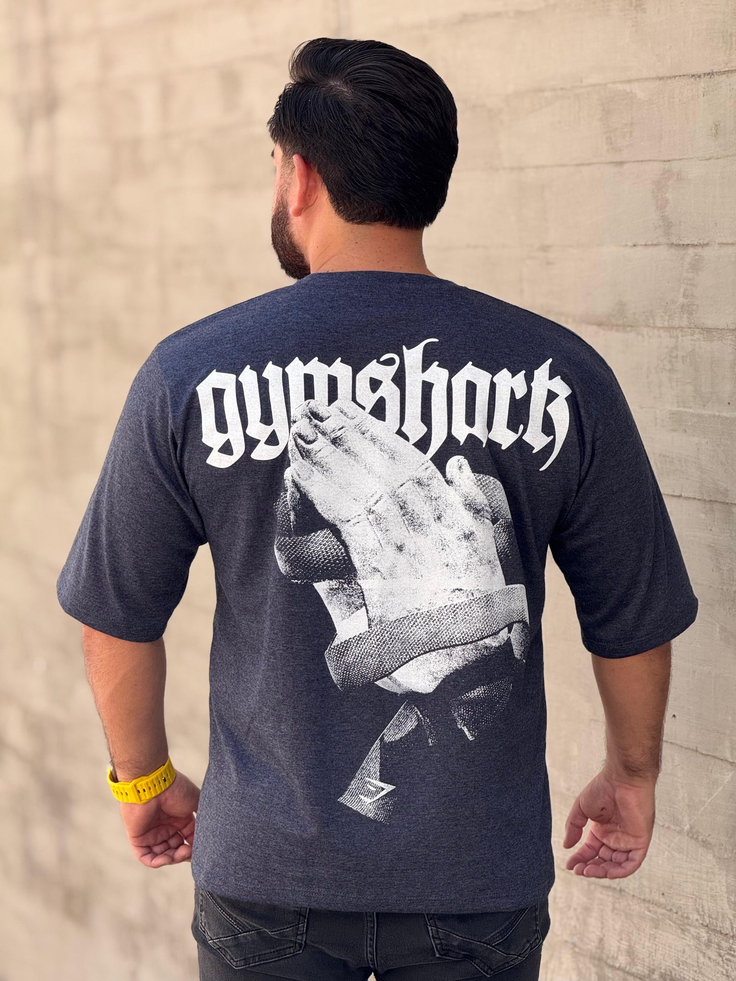 PLAYERA OVERSIZED PRAYER HAND GYMSHARK