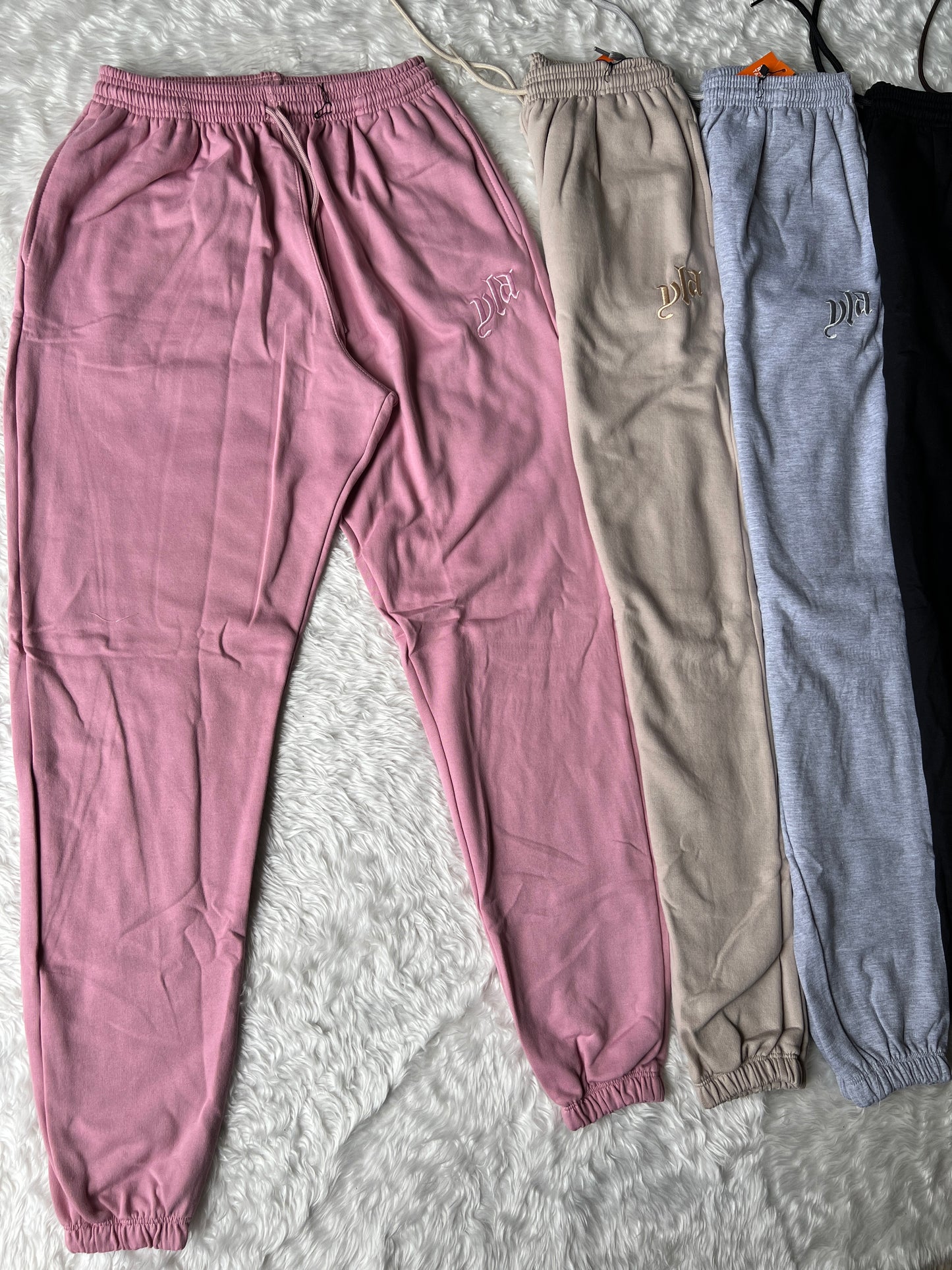 JOGGER MARSHMALLOW YLA