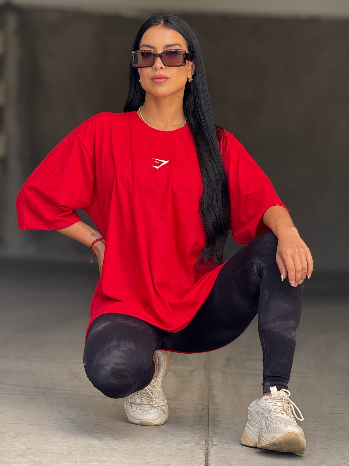 PLAYERA OVERSIZE MUSCLE MOMMY