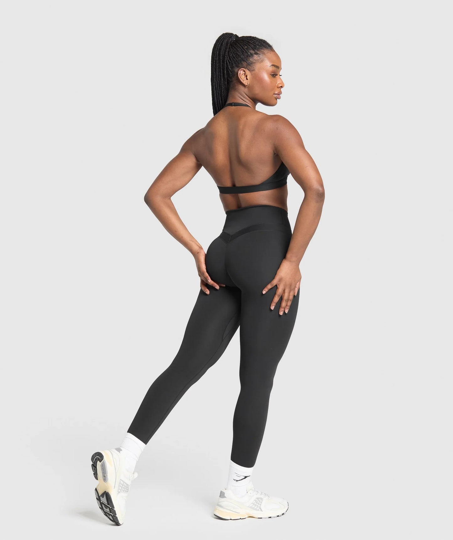 TOP MINIMAL HALTERNECK BRA GYMSHARK