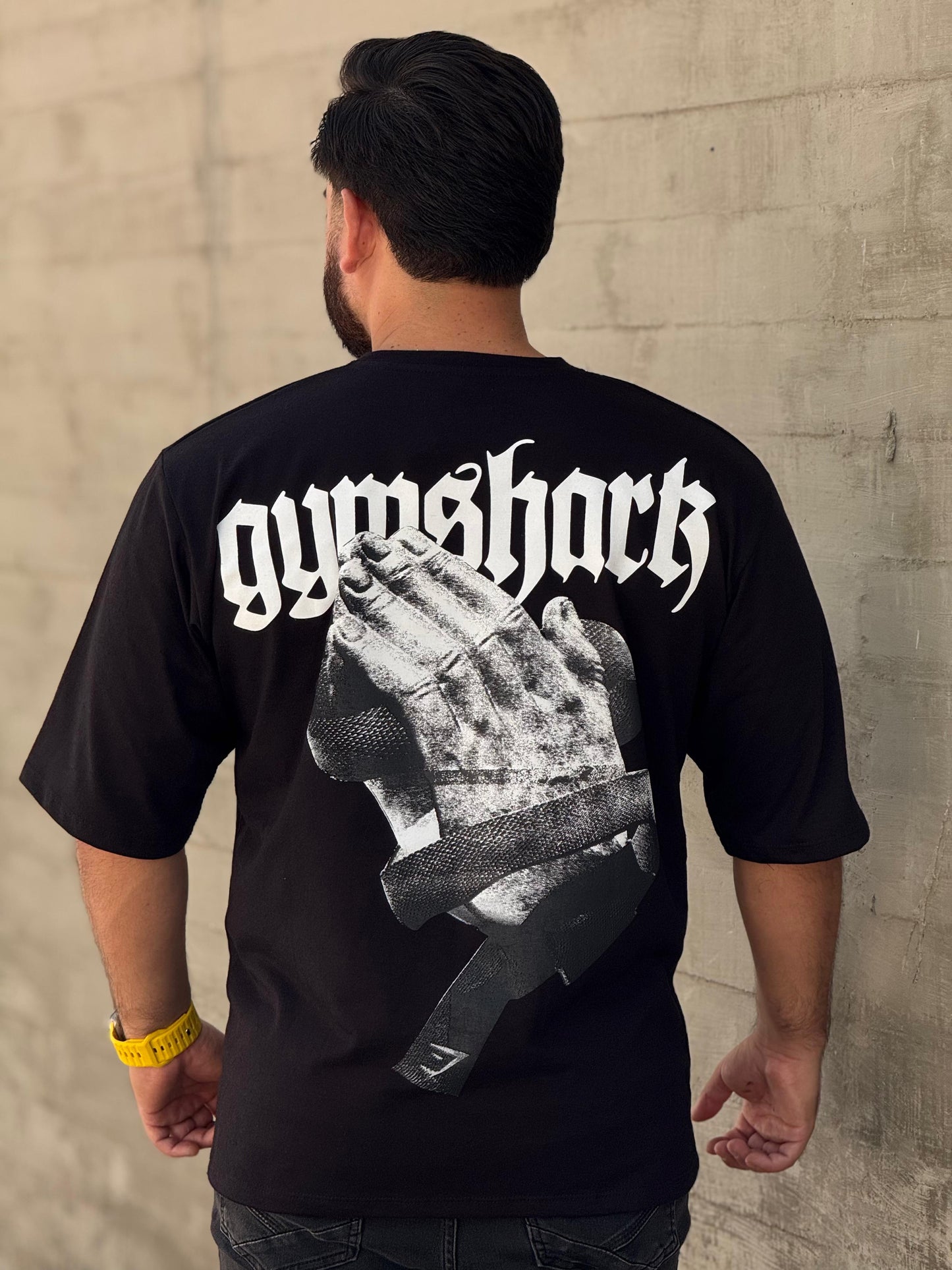 PLAYERA OVERSIZED PRAYER HAND GYMSHARK