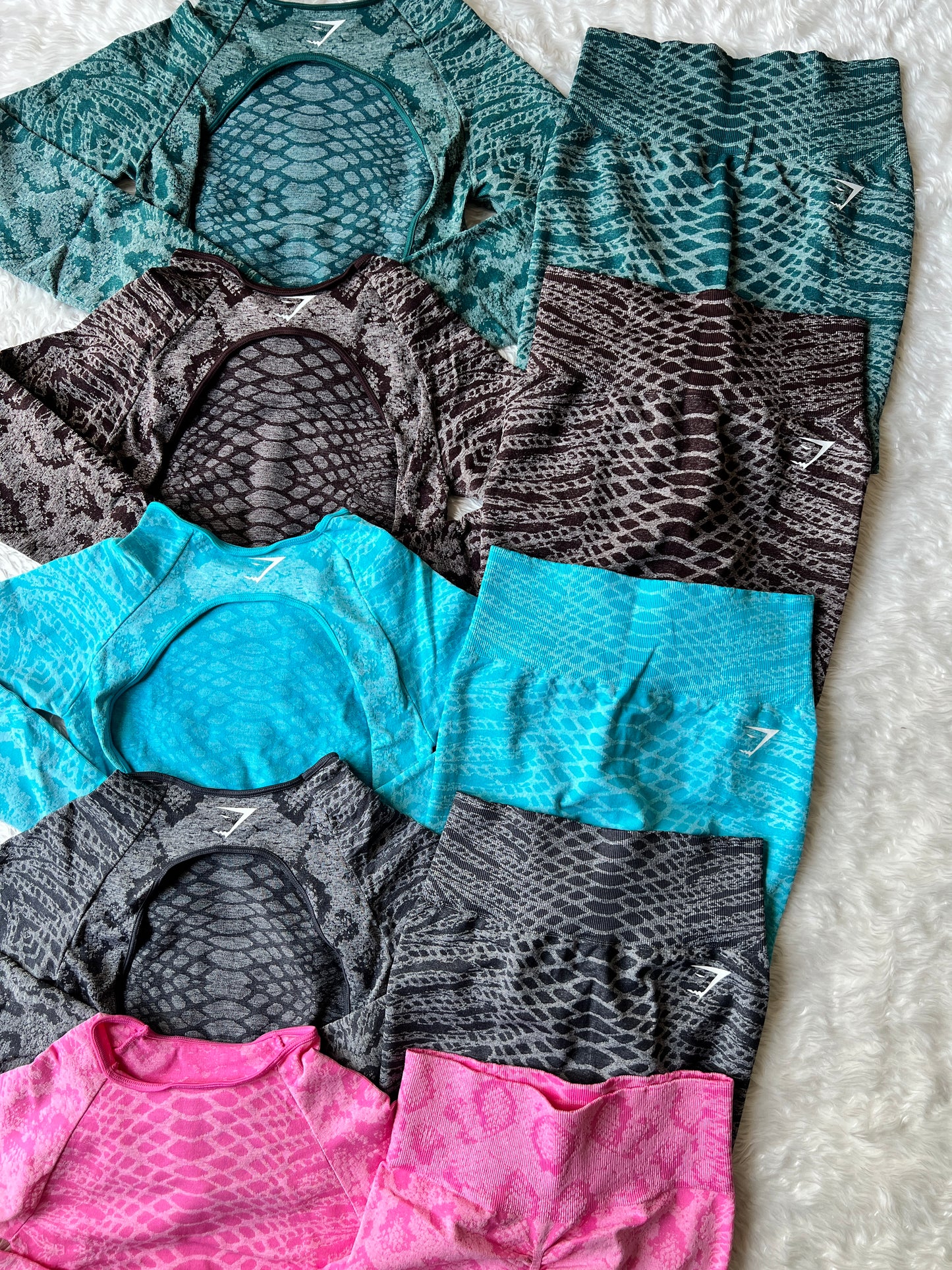 SET ADAPT X WHITNEY ANIMAL GYMSHARK