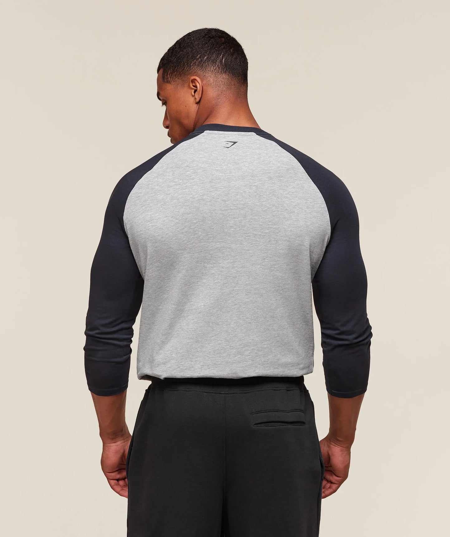 PLAYERA GSLC RAGLÁN GYMSHARK